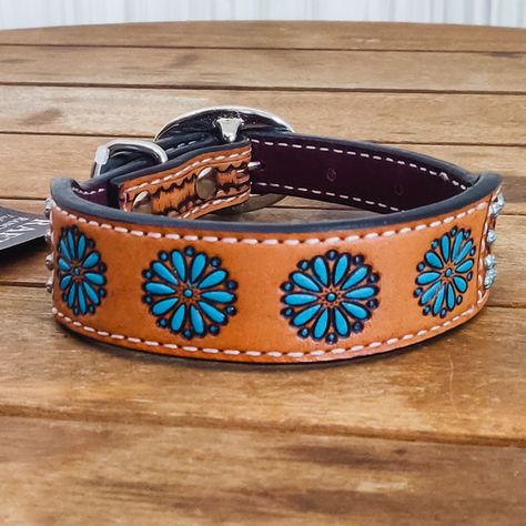 Western Leather Dog Collar, Glamorous Cowgirl, Bear Dog Breed, Western Dog Collars, Sport Boots, Custom Leather Work, Leather Working Patterns, Eyeglass Accessories, Cute Dog Collars