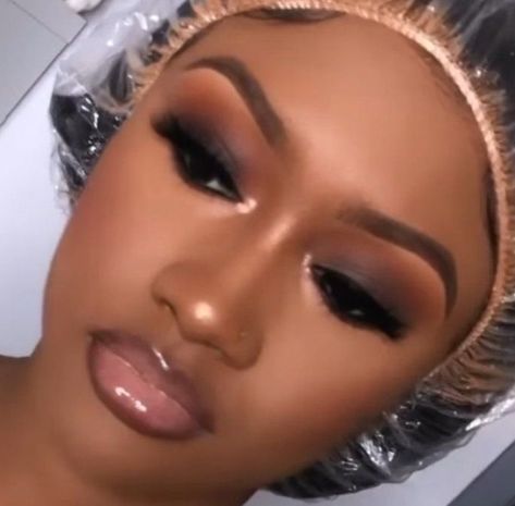 Birthday Makeup Looks, Face Beat Makeup, Natural Glam Makeup, Glitter Makeup Looks, Soft Makeup Looks, Prom Makeup Looks, Makeup For Black Skin, Brown Skin Makeup, Glam Makeup Look