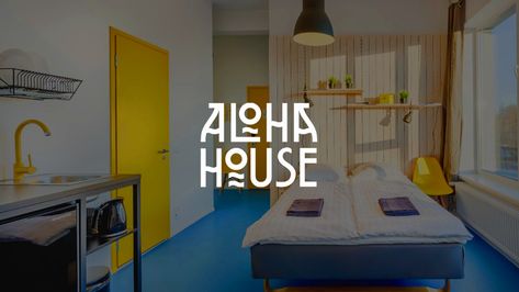 Aloha House (branding hostel) on Behance Resort Branding, House Branding, Boutique Hostels, Hostels Design, Diamond Head, Visual Identity Design, Hotel Branding, Space Room, Waikiki Beach