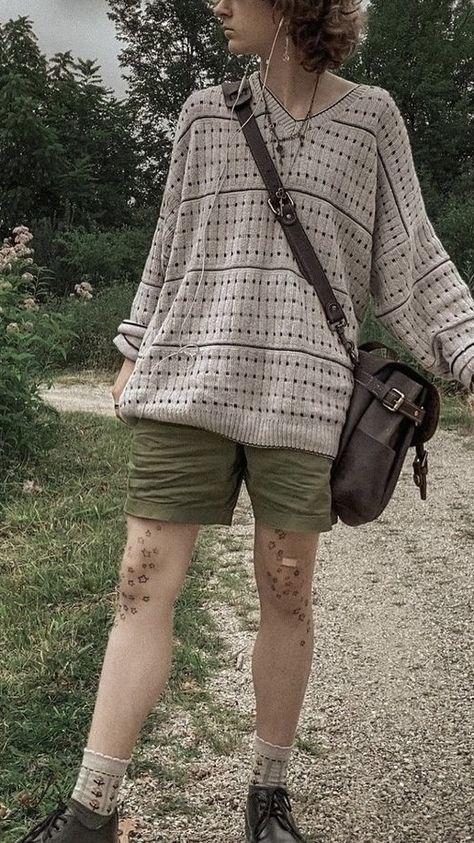 Cottegcore Aesthetic Outfits Men, Cottage Core Nonbinary Outfits, Mom Core Outfits, Masc Cottagecore Outfits, Cottagecore Summer Outfits, Goblin Core Outfit, Masc Cottagecore, Dark Cottagecore Fashion, Non Binary Outfits