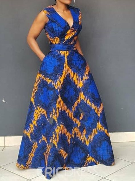 Wax Dress, African Couture, Long African Dresses, African Outfits, Color Block Maxi Dress, Long Gowns, Nigerian Weddings, African Styles, African Dresses Modern