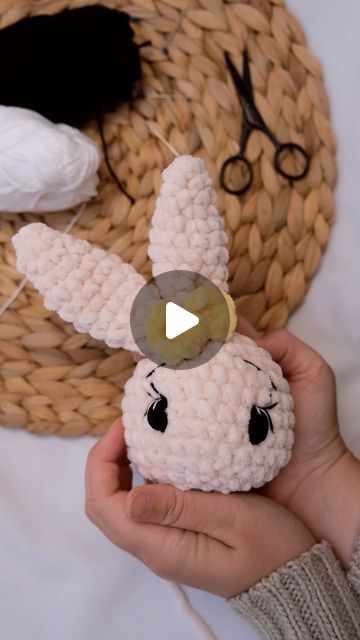 Emma’s Handcraft 🐻 on Instagram: "Embroider tips for making eyes on your chunky/velour amigurumi 👇🏼  I got a request of making a tutorial on embroider eyes on chenille yarn. Here’s my best tips:  ✔️ Always use pins to mark where you want the eyes to be.  ✔️ Always make the stitches in the same place, it makes the eye grow. Make as many stitches as you prefer until you are happy with the size.  ✔️ I do 2 stitches of white on the side, otherwise it doesn’t show as much.  ✔️ Make 1 white stitch over one row in the black part. ✔️ Make 1 black stitch on the side of the eye, not to far away. ✔️ Make 2 eyelashes, one row up.   Was this helpful? 🤭  ❤️ I had to cut the video and speed it up to make it less than 90 seconds - I’m not this fast in real life 🤭  #emmashandcraft #crochettips #croche How To Embroider Eyelashes On Amigurumi, Velour Yarn Crochet Patterns, Embroidered Bunny Face, Amigurumi Eyelashes, How To Embroider Eyes On Amigurumi, Embroidered Eyes Amigurumi, Embroider Eyes On Crochet, Embroidery Eyes Amigurumi, Bunny Eyes