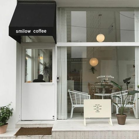 Cafe Plan, Coffee Shop Architecture, Interior Design Cafe, Shop Architecture, Korean Cafe, Small Coffee Shop, Small Cafe Design, Coffee Shop Interior Design, Coffee Shop Aesthetic