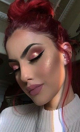 Beautiful Makeup Red Hair Glam Makeup, Red Full Face Makeup, Eyeshadow For Red Hair, Makeup Ideas Red Hair, Fancy Makeup Looks Full Face, Makeup For Red Hair, Red Hair Red Lips, Red Eyebrows, Makeup Social