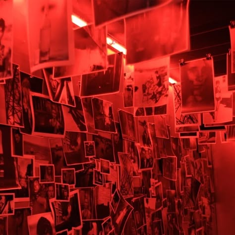 Neon Rouge, Red Aesthetics, Dave Strider, Aesthetic Red, Red Rooms, Aesthetic Colors, Life Is Strange, Dark Room, Red Aesthetic