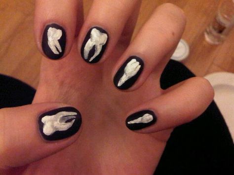 Drain Nails, Cybercore Nails, Creepy Nail Art, Coraline Nails, Bug Nails, Random Nails, Hands Reference, Pretty Poison, Haircut Inspo