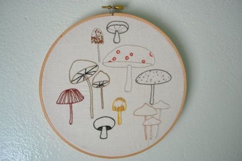 Embroidery Mushrooms Simple, Mushroom Embroidery Simple, Simple Embroidery Hoop, Embroidery Mushrooms, Mushrooms Embroidery, Distressed Tshirt Diy, Mushroom Embroidery, Embroidery Simple, Tshirt Prints