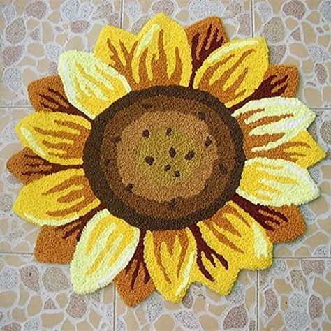 Rug Tufting Ideas Flower, Flower Tufted Rug, Sunflower Rug, Sunflower Door Mat Diy, Sunflower Crochet Rug Pattern, Sunflower Area Rug, Sunflower Tufted Rug, Flower Carpet, Floral Bath