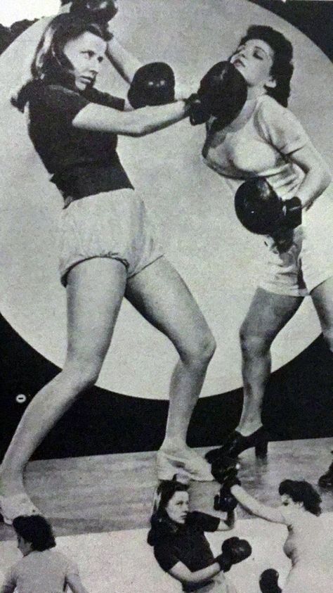 Boxing Knockout, Catfight Wrestling, Vintage Boxer, Male Magazine, Boxing, Pin Up, Wrestling