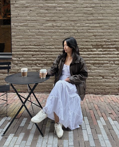 Leather Jacket And Maxi Skirt, Maxi Skirt With Leather Jacket, Leather Jacket Maxi Skirt, Maxi Skirt Leather Jacket Outfit, White Skirt Leather Jacket, Long Skirt Leather Jacket, Maxi White Skirt Outfit Ideas, Coffee Shop Outfit Ideas, White Maxi Skirt Outfit Fall