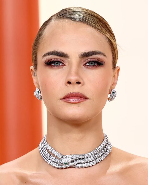 The Best Beauty Moments at the 2023 Oscars Oscar Red Carpet 2023, Best Celebrity Makeup Looks, 2023 Red Carpet Makeup, Cara Delevingne Oscars 2023, Celebrity Red Carpet Makeup, Oscar Makeup Looks, Red Carpet Makeup Looks 2023, Oscars Makeup Looks, Cara Delevingne 2023