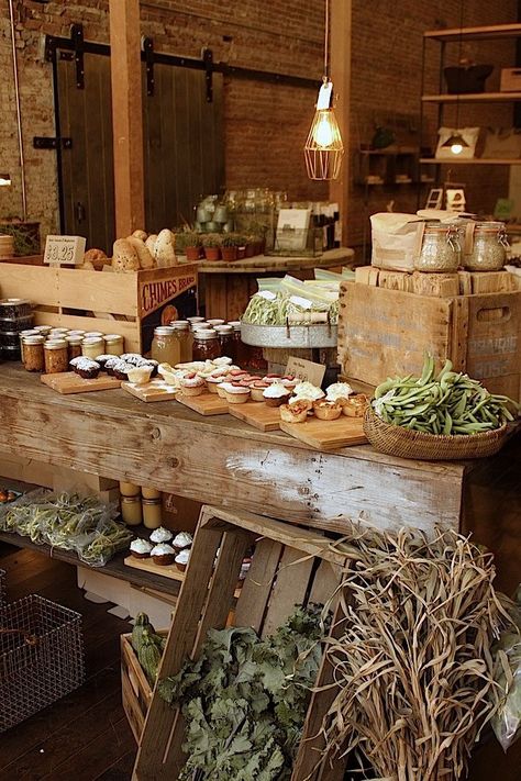 Farmers Market Display, Market Stands, Bakery Display, Farm Store, Market Displays, Farm Market, Farm Shop, Market Stalls, Outdoor Market