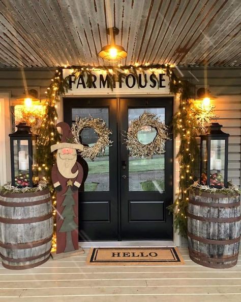 Country Cottage Porch, Cottage Porch Ideas, Patio Decorations, Cottage Porch, Barrel Decor, Country Porch, Wine Barrels, Country Christmas Decorations, Farmhouse Porch