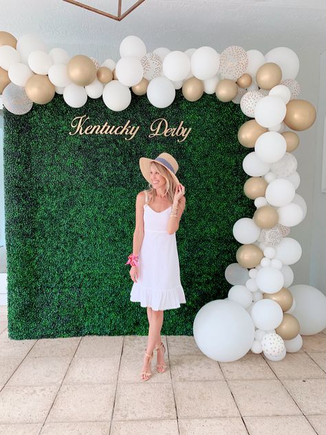 Kentucky Derby Party Decor, Kentucky Derby Party Attire, Kentucky Derby Fundraiser, Derby Party Decor, Infused Desserts, Kentucky Derby Decor, Kentucky Derby Party Ideas, Derby Party Ideas, Kentucky Derby Theme