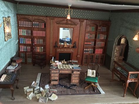 1:12th scale library / Study Library Study, Haunted Dollhouse, Diy Dollhouse, Dolls House, Haunted House, Bookcase, Doll House, Miniatures, House Design