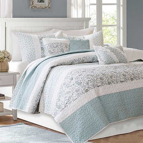 Country Cottage Bedding Set Cottage Style Bedrooms, Beautiful Bedroom Decor, Cottage Bed, Farmhouse Quilts, Madison Park, Bed Sets, Bedspread Set, Coverlet Set, Quilted Coverlet