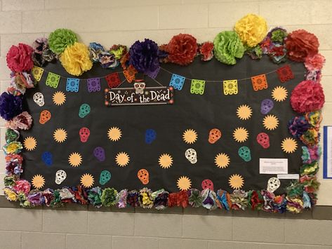 Day Of The Dead Classroom Door, Day Of The Dead Bulletin Board, Dia De Los Muertos Bulletin Board Ideas, Mexican Heritage Crafts, Day Of The Dead Classroom, Bulletin Boards School, Office Bulletin Board, Health Bulletin Boards, Office Bulletin Boards