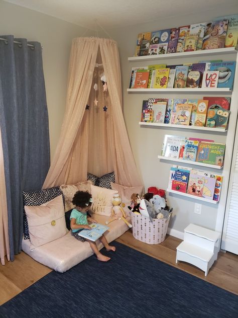 Play Nook Ideas, Canopy Over Chair Reading Nooks, Playroom Cozy Corner, Classroom Canopy Reading Nooks, Canopy Book Corner, Calm Reading Corner, Playroom Reading Corner Cozy, Kallax Reading Corner, Reading Book Canopy