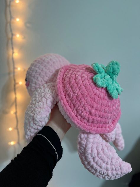 Get ready to craft with our collection of free crochet amigurumi patterns! Perfect for beginners and experienced crocheters alike. Let's get hooking! 🧶🐨 Huge Crochet Plushies, Pink Crochet Plushies, Crocheted Plushies, Crochet Sea Turtle, Jumbo Crochet, Free Crochet Amigurumi Patterns, Turtle Plushie, Crochet Amigurumi Patterns, Free Crochet Amigurumi