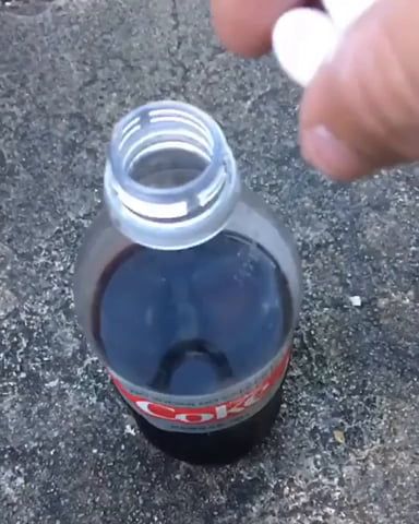 Mentos in Coke... Reaction Meme, Powerade Bottle, Meme Pictures, New Memes, Drink Bottles, Daily Dose, Funny Memes, Humor, Memes