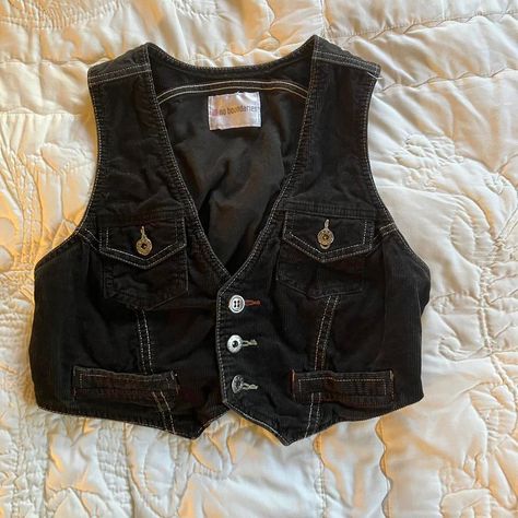 Grunge Cotton Denim Vest With Pockets, Edgy Black Denim Vest, Washed Black Denim Vest With Pockets, Fitted Sleeveless Y2k Denim Vest, Fitted Grunge Denim Vest, Black Denim Vest, Early 2000s Fashion, Denim Vest, 2000s Fashion