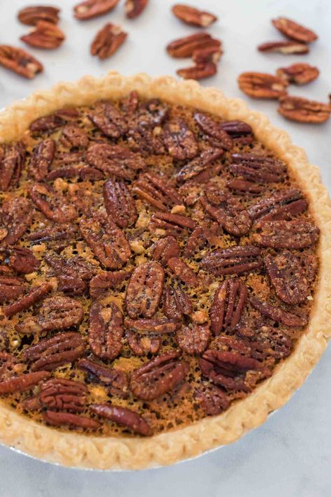 Pecan Pie Recipe With Maple Syrup, Pecan Pie Recipe Without Corn Syrup, Pecan Pie Without Corn Syrup, Recipe For Pecan Pie, Mini Pecan Pie Recipes, Easy Pecan Pie Recipe, Healthy Syrup, Pecan Syrup, Healthy Pecan Pie