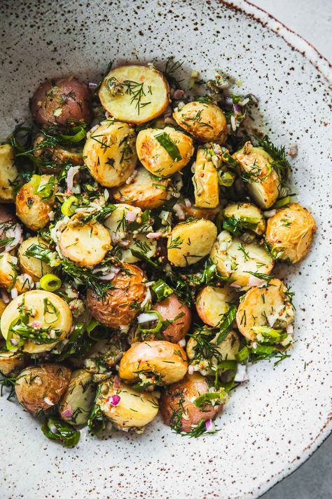 Dill Potato Salad, Dill Potato, The Best Potato Salad, Best Potato Salad, Potato Salad Dill, Dill Potatoes, Dill Recipes, Vegan Potato Salads, Mini Potatoes