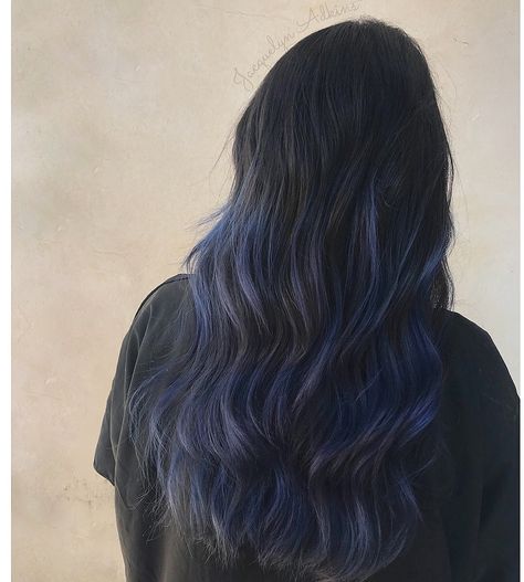 Dark Root Color Melt, Dark Blue To Light Blue Hair Ombre, Blue Ends On Black Hair, Black Hair With Blue Ends, Indigo Balayage, Blue Hair Without Bleach, Blue Ends Hair Brown, Blue Hair Dark Roots, Blue Hair Ends