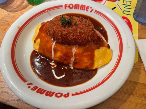 Omurice! With a crab croquette by j_usti_nn The post Omurice! With a crab croquette appeared first on Alo Japan. Omurice Aesthetic, Croquettes Aesthetic, Crab Cakes Photography, Crab Cakes Aesthetic, Crab Aesthetic, Croquettes Japanese, Crab Croquettes, Crab Dinner Aesthetic, Crispy Rice Sushi Crab