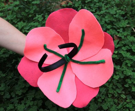 Flower Hat Diy, Flower Costume Diy, Diy Costumes Women, Flower Costume, Hallowen Costume, American Girl Doll Patterns, Flower Hat, Diy Hat, Flower Hats