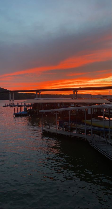 Lake Of The Ozarks Aesthetic, Lake Of Ozarks, Ozark Alabama, Lake Ozark Missouri, Lake Of The Ozarks Missouri, The Ozarks Missouri, Insta Notes, Ozarks Missouri, Lake Ozark