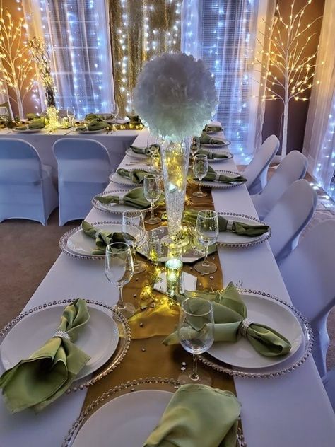 Green And Beige Table Setting, Silver And Green Decorations Party, Green Gold Sweet 16, Sage Green And Gold Birthday Party Decor, Sage Green And White Sweet 16, Gold Cake Table, Light Green Decor, Sage Green Napkins, Mom Brunch