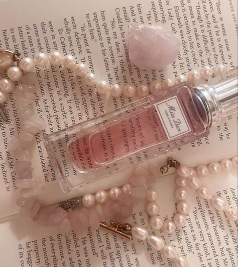 Coquette Aesthetic products linked Dior Parfum, Mode Rose, Soft Pink Theme, Pretty Pink Princess, Baby Pink Aesthetic, Pink Life, Pastel Pink Aesthetic, Rose Pastel, Pink Girly Things