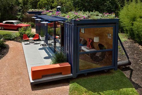 There's even a garden on top! | 23 Surprisingly Gorgeous Homes Made From Shipping Containers Case Sotterranee, Container Home Designs, Container Buildings, A Small House, Cargo Container, Design Villa, Construction Techniques, Building A Container Home, Container Architecture