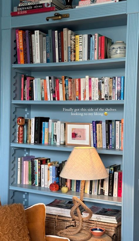 Carriage House Kitchen, Blue Bookshelf, Book Shelf Styling, Blue Bookshelves, Brownstone Homes, Kitchen Sitting Room, Blue Bookcase, Painted Bookshelves, Built In Shelves Living Room