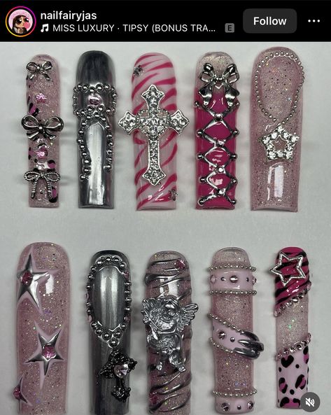 Scary Nail Designs, Blue Diamond Nails, Corset Nails, Punk Nails, Goth Nails, Grunge Nails, Girly Acrylic Nails, Nails Only, Unique Acrylic Nails