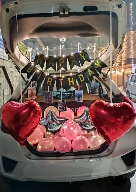 Car Dicky Decoration For Birthday, Happy Birthday Car Decorations, Car Decoration Ideas For Birthday, Birthday Decoration In Car, Bday Decoration In Car, Car Surprise Ideas, Car Decoration For Birthday Surprise, Birthday Set Up Ideas For Boyfriend, Car Birthday Ideas