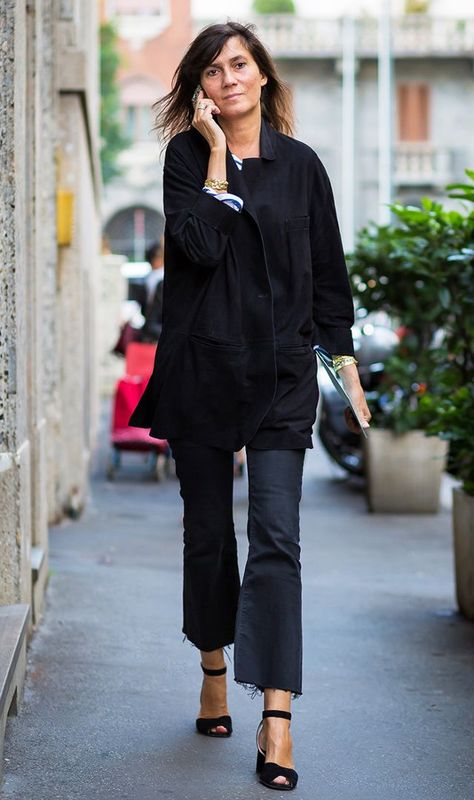 Emmanuelle Alt, 49 Emmanuelle Alt Style, Moda Over 40, Street Style 2016, Emmanuelle Alt, Power Yoga, Jean Trends, Yoga Training, French Women, Style Crush