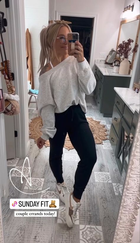 Lazy Casual Outfits Fall, Lazy Bar Outfit, Cold Morning Walk Outfit, Comfy Spring Outfits Casual Looks, Spring Cozy Outfits, Holley Gabrielle Outfits, Comfy Clothes Men, Outfits College Casual, Lazy Fall Outfits Comfy Clothes