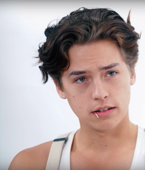 Cole Sprouse Friends, Cole Sprouse Lockscreen, Cole Sprouse Shirtless, Cole Sprouse Aesthetic, Cole Sprouse Hot, Cole Sprouse Funny, Cole Spouse, Cole Sprouse Wallpaper, Cole Sprouse Jughead