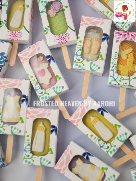 Dessert Pops, Pop Branding, Cakesicles Ideas, No Bake Cake Pops, Cake Popsicles, Cookies Packaging, Welcome To The World Baby, Cake Pop Decorating, Diy Floral Decor