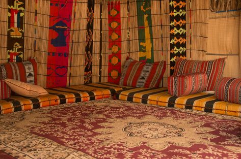 Bedouin tent | Monique van der Lint | Flickr Bedouin Tent Interior, Arabian Tent, Bedouin Tent, Desert Camp, Tent Living, Tea Lounge, Tent Decorations, Desert Homes, Tree Trunks