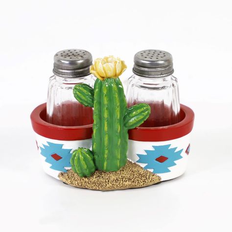 Add a touch of desert charm to your kitchen with cactus salt and pepper shakers. These adorable kitchen accessories bring a hint of Southwest flair to your dining table. Season your meals with the delightful presence of cactus-shaped shakers and infuse your cooking with a desert-inspired vibe. #CactusSaltPepperShakers #DesertKitchenDecor #SouthwestFlair #KitchenAccessories #DesertInspiredVibes Fat Chef Kitchen Decor, Western Kitchen Decor, Salt And Pepper Holder, Diy Dream Catcher Tutorial, Western Kitchen, Cactus Pot, Green Cactus, Desert Cactus, Western Home Decor