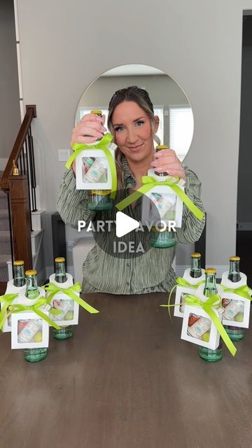 Kristin Miller | Mom of 2 on Instagram: "Party favor idea🍋Comment “links” and ill send you my free recipe printable + supply links directly to your DMs! This would be perfect for a birthday party, wedding favor, bachelor/bachelorette party - the options are endless! If you’ve never had a ranch water before - its a must🤌🏼Save & send this to someone you want to make these with!
•
What you need:
* topo chico
* mini limes
* mini tajin bottles
* mini tequilla bottles
* hanging boxes
* ribbon
•
Find supplies in my @shop.ltk & thank you @parkspartyplanning for the inspo!
•
•
#partyfavor #partyideas #partydecor #partyinspo #birthdayparty #ranchwater #drinkrecipe #giftidea" Small Alcohol Bottles Gifts Cute Ideas, Cocktail Party Favors Mini Bottles, Drink Favors Alcohol, 50th Bday Party Favors For Women, Mini Cocktail Gifts Party Favors, Mini Tequila Bottles Gift, Mini Whiskey Bottle Gifts, Cool Party Favors For Adults, Food Favors Party