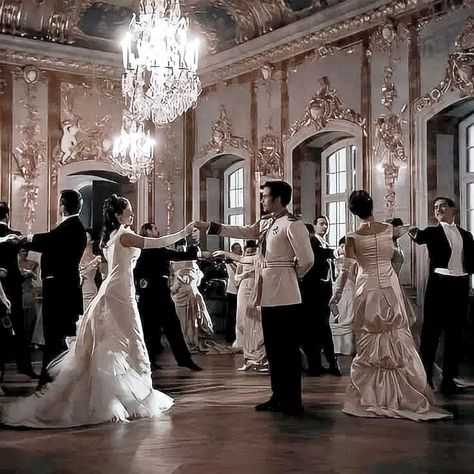 Royal Ballroom Aesthetic, Royalty Aesthetic Princess, Fantasy Ballroom, 1800 Aesthetic, Royal Ballroom, Ballroom Aesthetic, Royal Core, Victorian Romance, Dark Fairytale