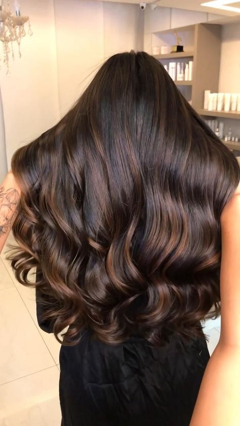 Hair Balayage Ideas, Chocolate Brown Balayage, Black Hair With Brown Highlights, Chocolate Brunette Hair, Chocolate Balayage, Balayage Ideas, Black Hair Balayage, Brown Hair Looks, Beautiful Black Hair