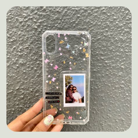 Dm for order @the_trendy_decors ... #resinart #resindesign #resinphonecoverdesign #resincover #phonecovers #phonecoversindia Diy Crafts Phone Cases, Diy Resin Phone Case, Phone Case Diy Paint, Bears Nails, Instagram Emoji, Mobile Case, Mobile Cover, Diy Mobile, Paper Craft Diy Projects