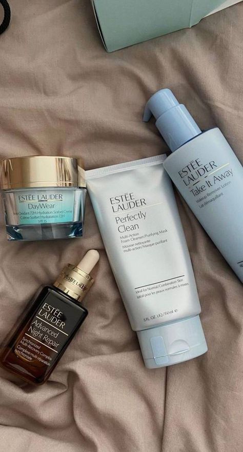 Estee Lauder Skincare Aesthetic, Skincare Snapchat, Estee Lauder Skin Care, Estee Lauder Skincare, Lip Art Makeup, Estee Lauder Advanced Night Repair, Makeup Help, Bath And Body Works Perfume, Asian Skincare