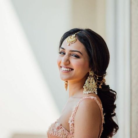 #AprilPicks: The Best Bridal Buys Of The Month! | WedMeGood Female Image, Hair Chain, Bridal Hair Buns, Hair Indian, Ear Chain, Hair Chains, Bride Portrait, Beauty Makeup Tips, Mid Length Hair