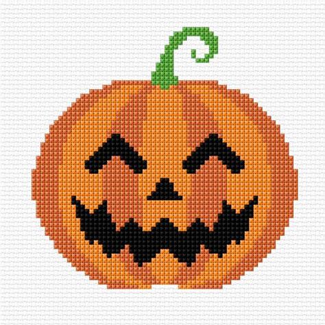 Lantern Cross Stitch, Pumpkin Cross Stitch Patterns, Halloween Cross Stitch Charts, Embroidery Halloween, Holiday Cross Stitch Patterns, Halloween Crafting, Pumpkin Cross Stitch, Free Cross Stitch Charts, Anchor Embroidery